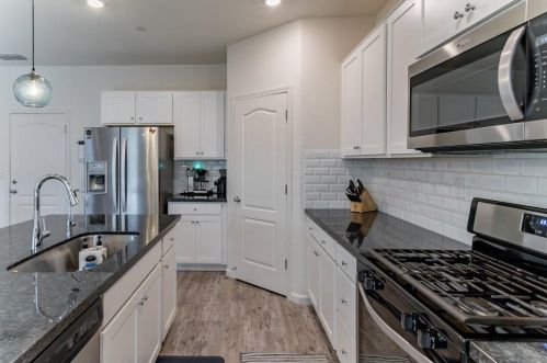 580 Gabriele Ct, Hollister CA  95023-3478 exterior