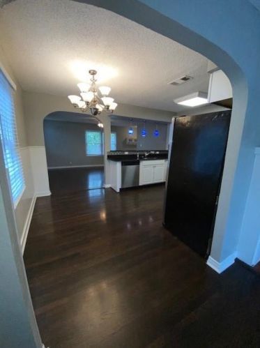 3423 Falls Dr, Dallas TX  75211-5974 exterior