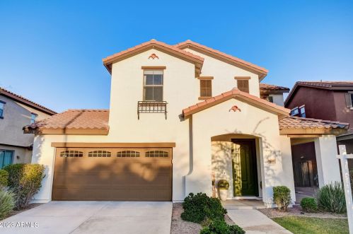 2061 Ponderosa Dr, Gilbert, AZ 85295-3468