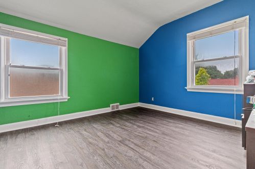 4480 70, Milwaukee WI 53218-5408 exterior