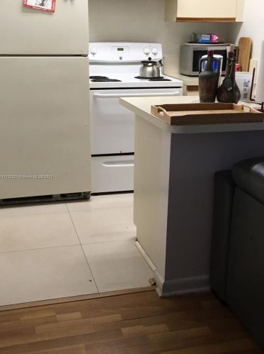 17320 67th Pl, Hialeah FL  33015-5839 exterior