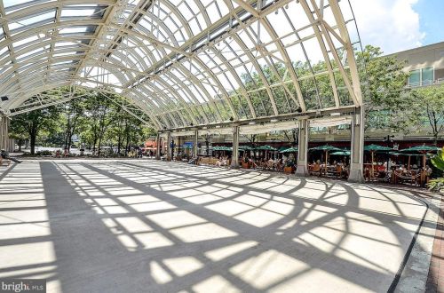 12146 Chancery Sta Cir, Herndon VA 20190-5801 exterior