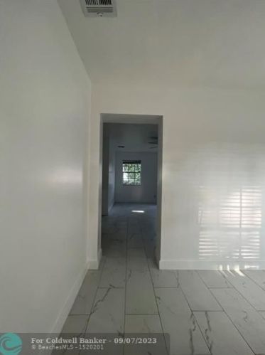 328 26th Ave, Hollywood FL  33020-4802 exterior