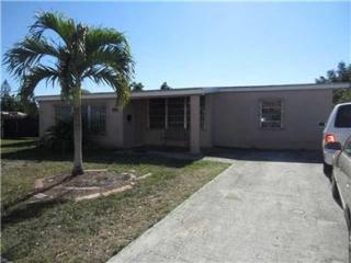 4271 112th Ct, Miami, FL 33178-1800