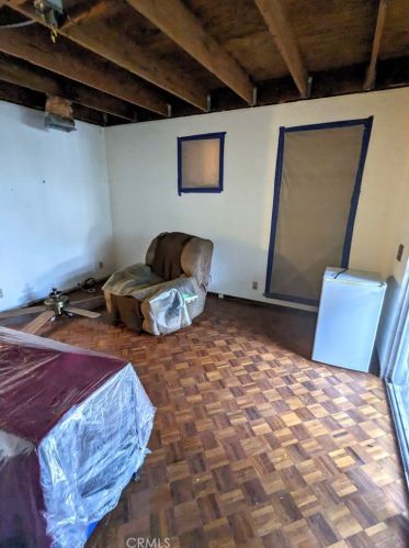 6704 Balboa Ave, Van Nuys CA  91406-4181 exterior