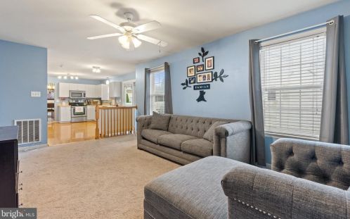 578 Crosswinds Dr, Charles Town WV  25414-3917 exterior