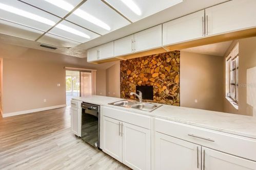 7015 Nova Scotia Dr, Port Richey FL  34668-5615 exterior