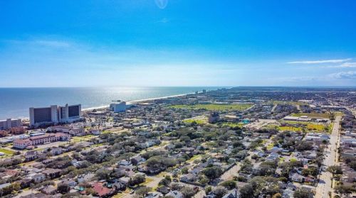 4710 Avenue, Galveston TX  77551-0049 exterior