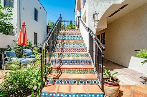 232 Euclid Ave, Long Beach CA  90815-2518 exterior