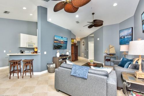 4695 Hawks Nest Way, Naples, FL 34114-0852