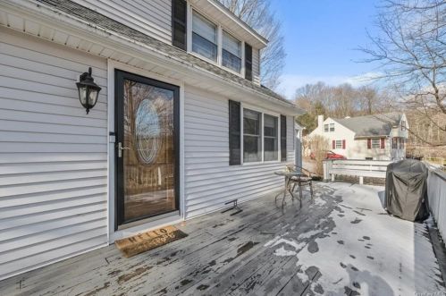 388 Cedar Hill Rd, Fishkill NY  12524-2439 exterior