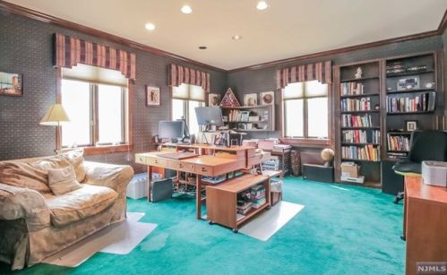 960 Lincoln Pl, Teaneck NJ  07666-2608 exterior