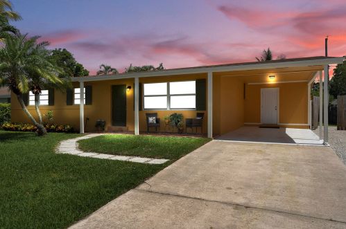 5385 Adams Rd, Delray Beach, FL 33484-8126