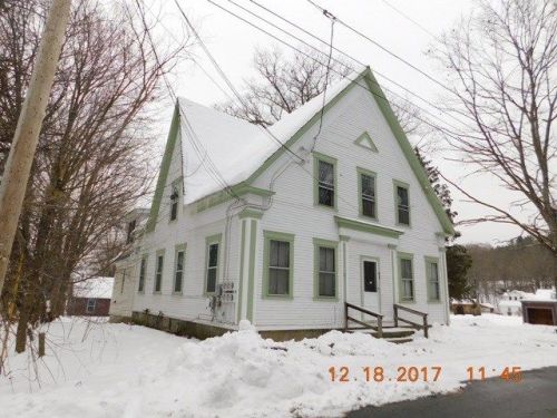 45 Cobleigh St, Chester, VT 05143-9240