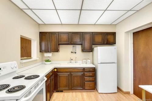 5050 Raleigh St, Denver CO 80204-4725 exterior