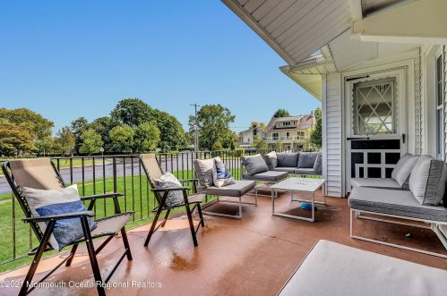 110 Monmouth Dr, Deal Park NJ  07723-1123 exterior