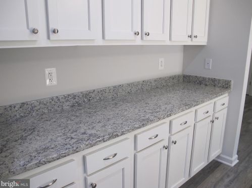 61 Lee St, Montross VA  22520-2776 exterior