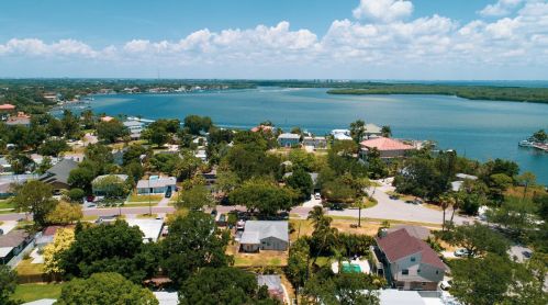 1874 Oregon Ave, Saint Petersburg, FL 33703-1922