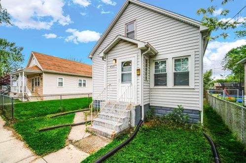 4519 Pine Ave, Hammond IN  46327-1661 exterior