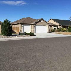 8818 Bruneau Ave, Kennewick, WA 99336-5091