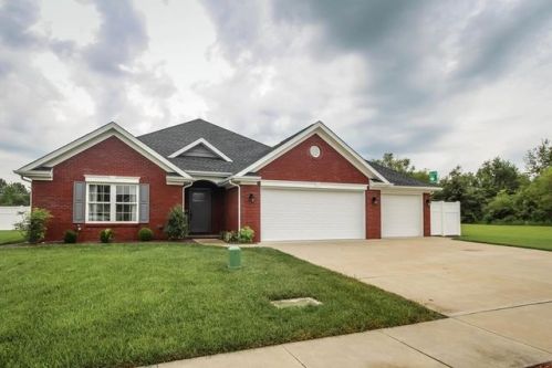 3943 Cross Creek Trl, Owensboro, KY 42303-1895