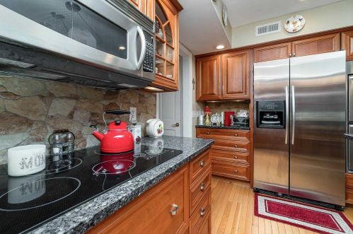 1070 Tudor Ln, Florence KY  41042-9647 exterior