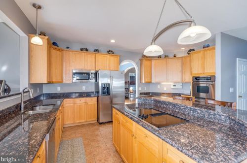 786 Spruce Hill Way, Charles Town WV  25414-4486 exterior