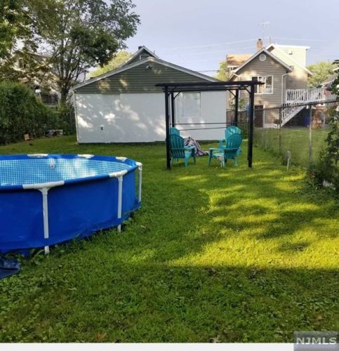 219 Park St, Moonachie NJ  07074-1117 exterior