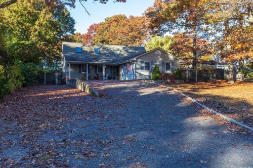 2323 Motor Pkwy, Hauppauge, NY 11779-4724