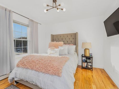 595 Mt Hope Rd, Middletown NY  10940-7130 exterior