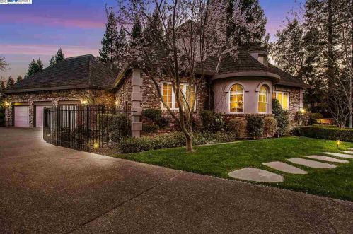 34 Rosewood Ct, Danville, CA 94506-2165