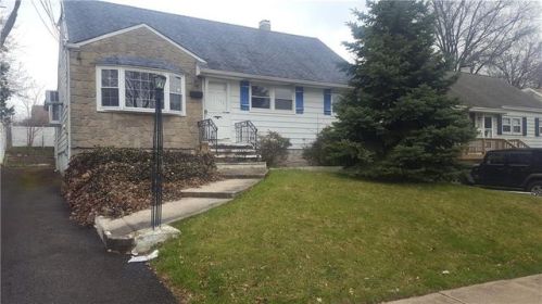 173 Worth St, Iselin NJ  08830-2440 exterior