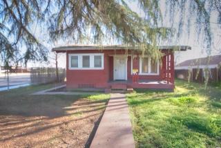 809 Putnam Ave, Porterville, CA 93257-4211