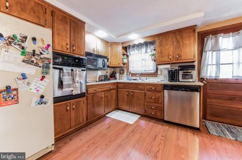 661 Holland Rd, Southampton PA  18966-1818 exterior