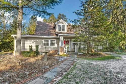 7 Sunken Meadow Rd, Northport NY  11768-2718 exterior