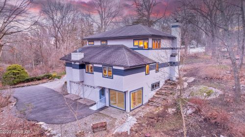 177 Briar Brae Rd, Stamford, CT 06903-1727