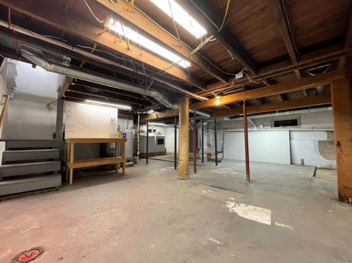 1130 Trexlertown Rd, Breinigsville PA  18031-1667 exterior