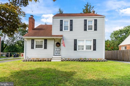 70 Landers Ln, New Castle, DE 19720-2063