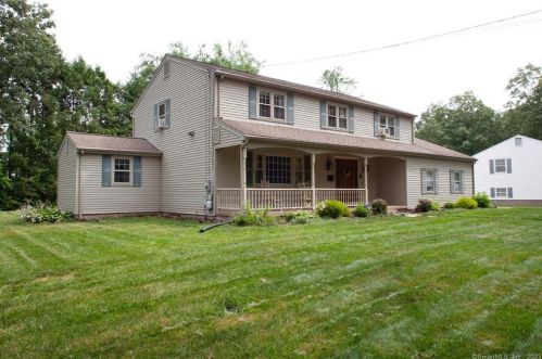 23 Richmond Dr, Manchester, CT 06042-2270
