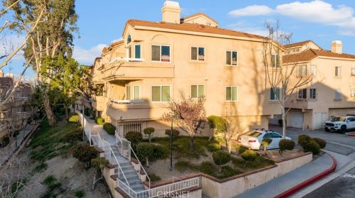 19851 Sandpiper Pl, Santa Clarita CA  91321-4300 exterior