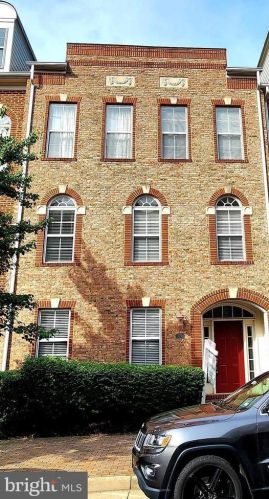 129 Fortnightly Blvd, Herndon, VA 20170-3753