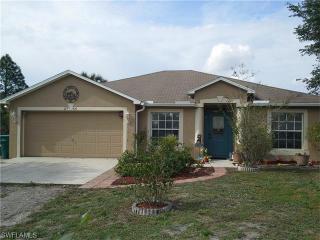 2765 10th Ave, Naples, FL 34120-5118