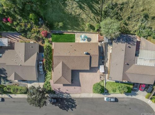 675 Dana Dr, Santa Paula CA  93060-1614 exterior