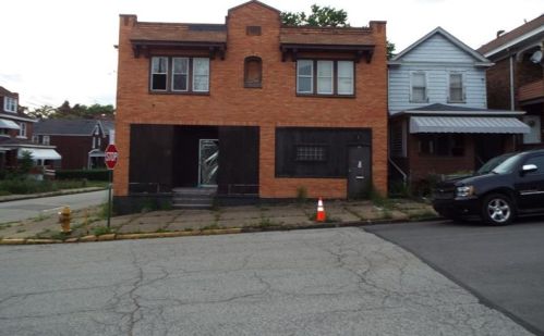 369 14th Ave, Whitaker, PA 15120-1412