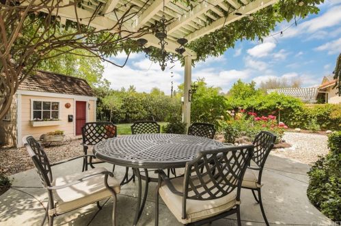 27629 Deerfield Ln, Santa Clarita, CA 91354-1614