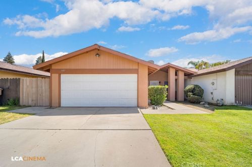 4605 Norseman St, Bakersfield, CA 93309-3920