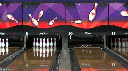 3442 Beale Ct, Woodbridge VA  22193-1702 exterior