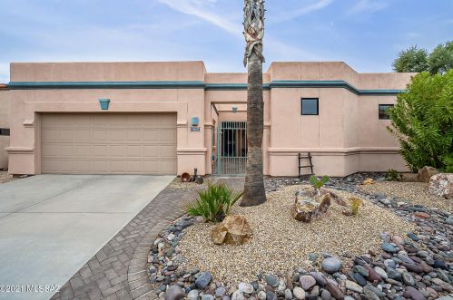 1625 Mariquita St, Green Valley, AZ 85622-5602