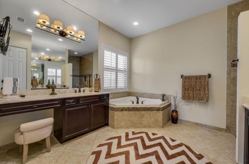 3200 Atlantic Cir, Naples FL 34119-8637 exterior