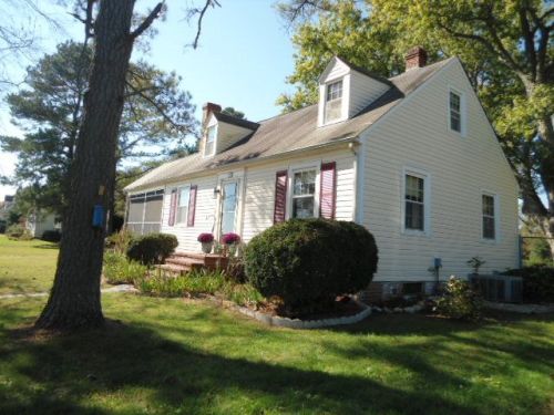 141 Hamilton Blvd, Foneswood, VA 22572-3017